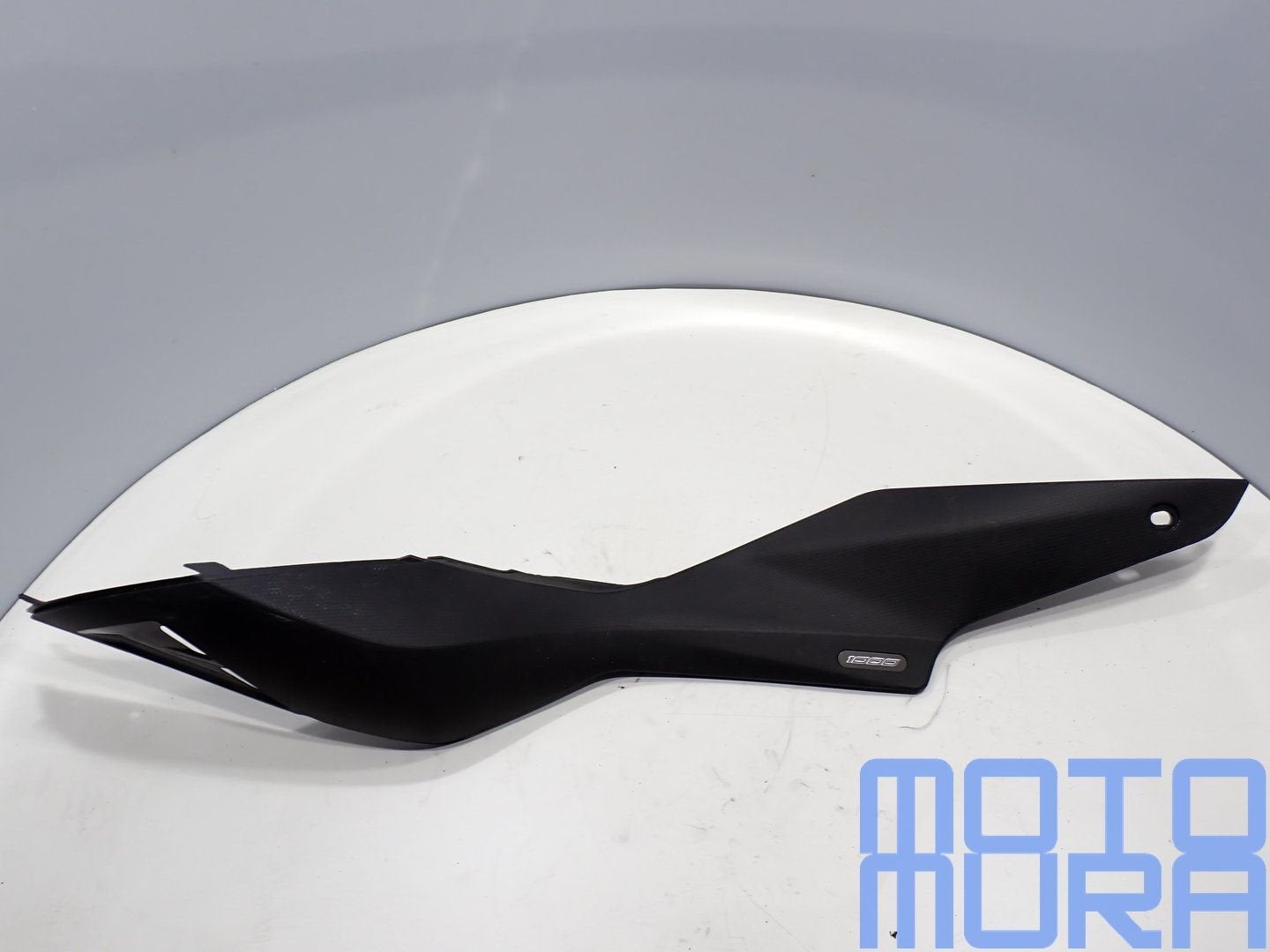 Zijkap frame rechts voor Aprilia RSV 1000 2004 - 2010 GEN2 s, -, Utilisé, -, -