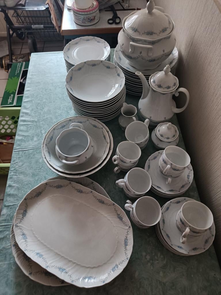 magnifique service en porcelaine de 69 pièces de Bavaria, Enlèvement