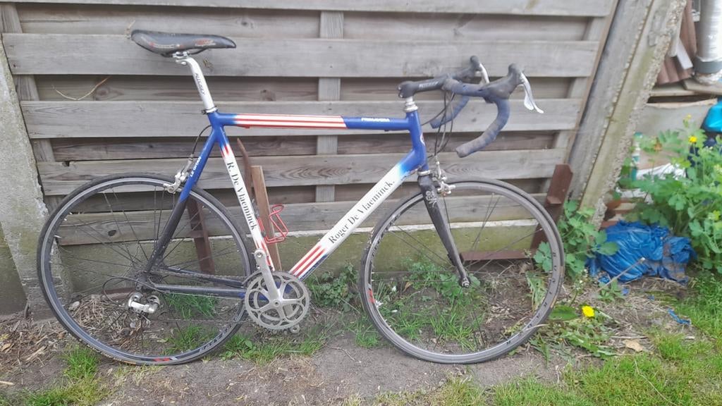 Retro fiets Roger De Vlaeminck, Ophalen