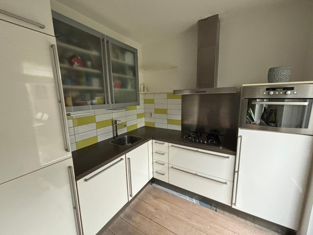 Keuken (zelf demonteren), Huis en Inrichting, Keuken | Complete keukens, Gebruikt, Hoekkeuken, Wit, Composiet, Hoogglans of Gelakt