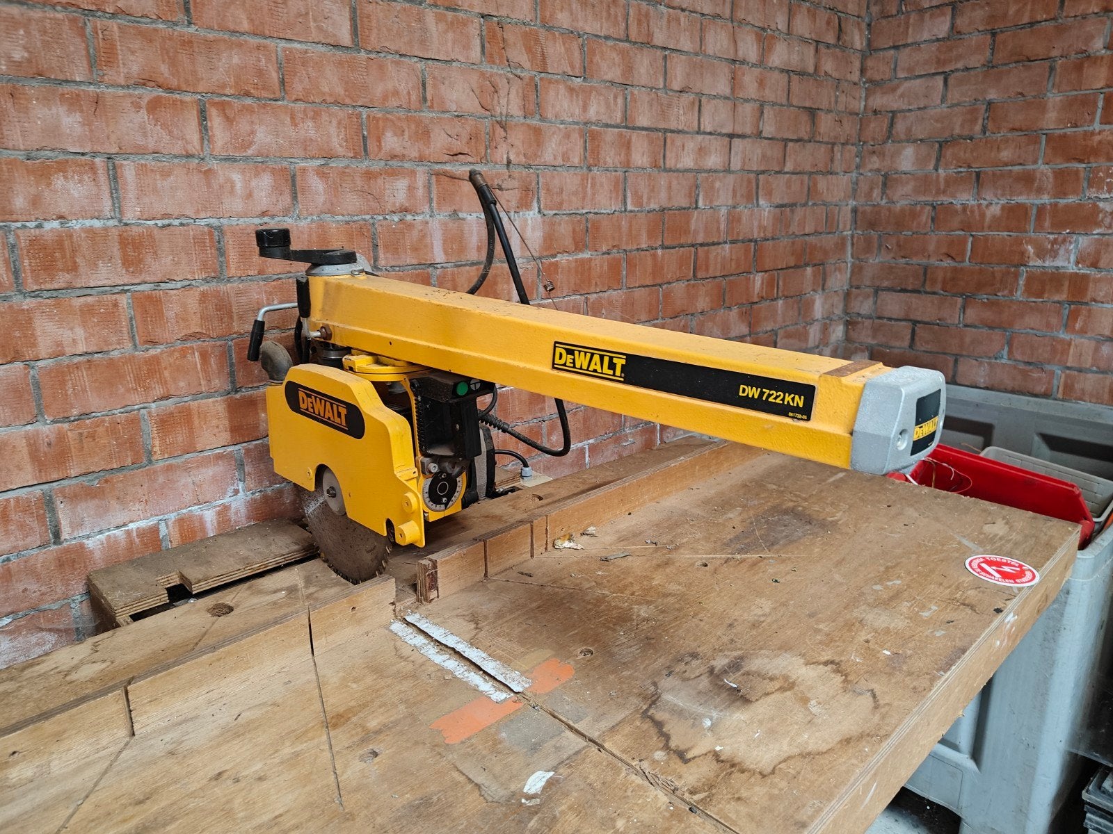 dewalt DW 722KN, Doe-het-zelf en Bouw, Ophalen, Gebruikt, 70 mm of meer, Dewalt
