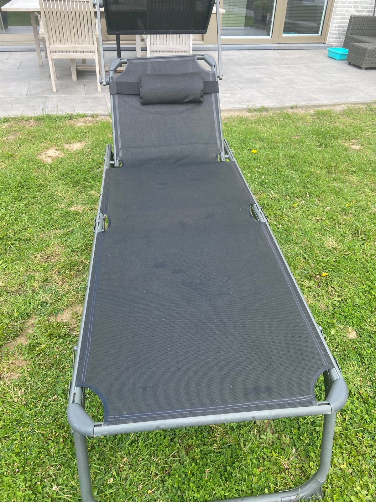 Liggbed met zadeldak met ongeopend nieuw kussen., Ophalen, Zo goed als nieuw, Aluminium