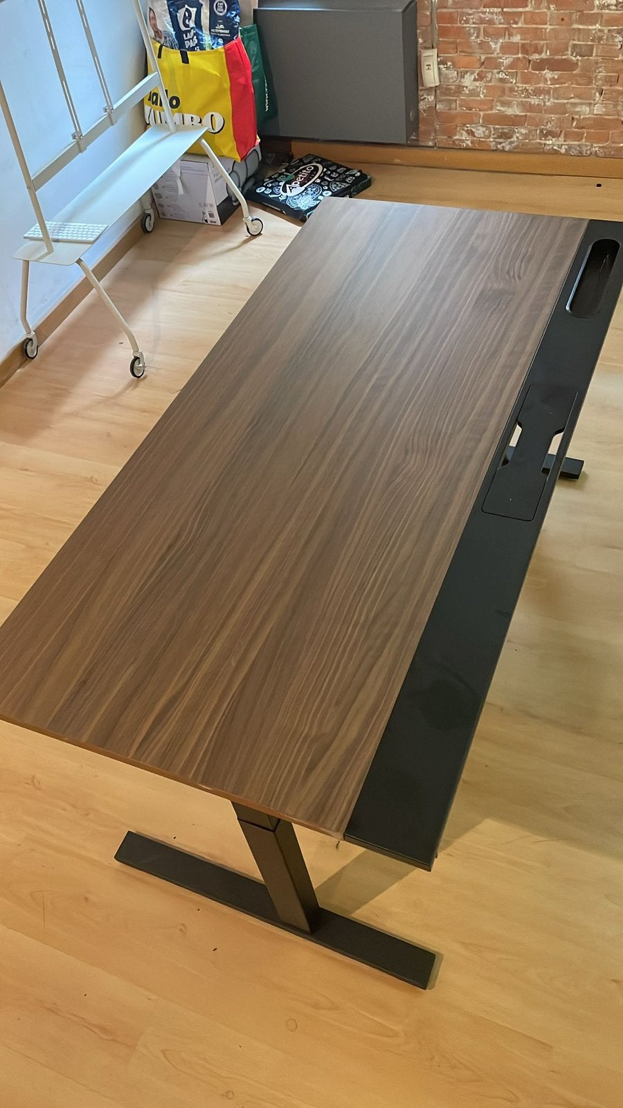 4 stijlvolle bureaus in perfecte staat – per stuk of als set, Maison & Meubles, Bureaux, 160 cm, Bureau d'ordinateur, Goulotte de câbles