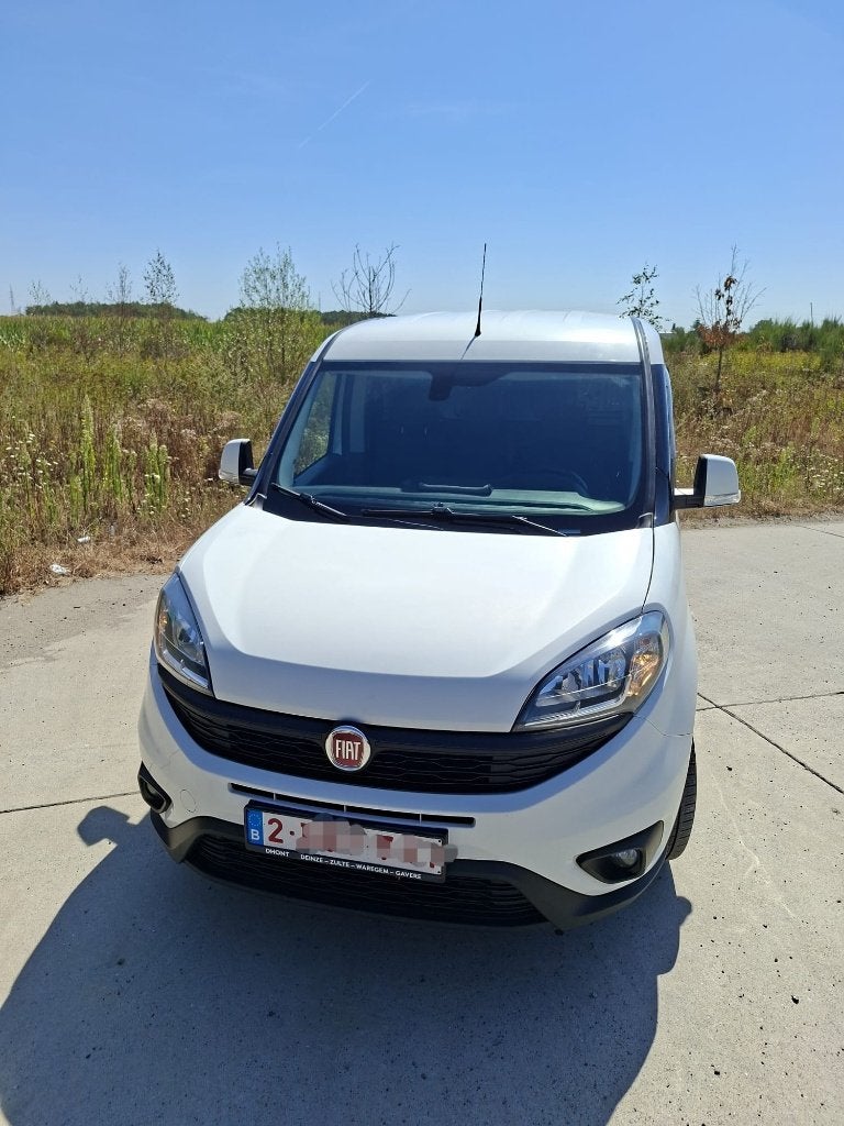 Fiat Doblo Cargo 1.6, Auto's, Voorwielaandrijving, Stof, Wit, Navigatiesysteem
