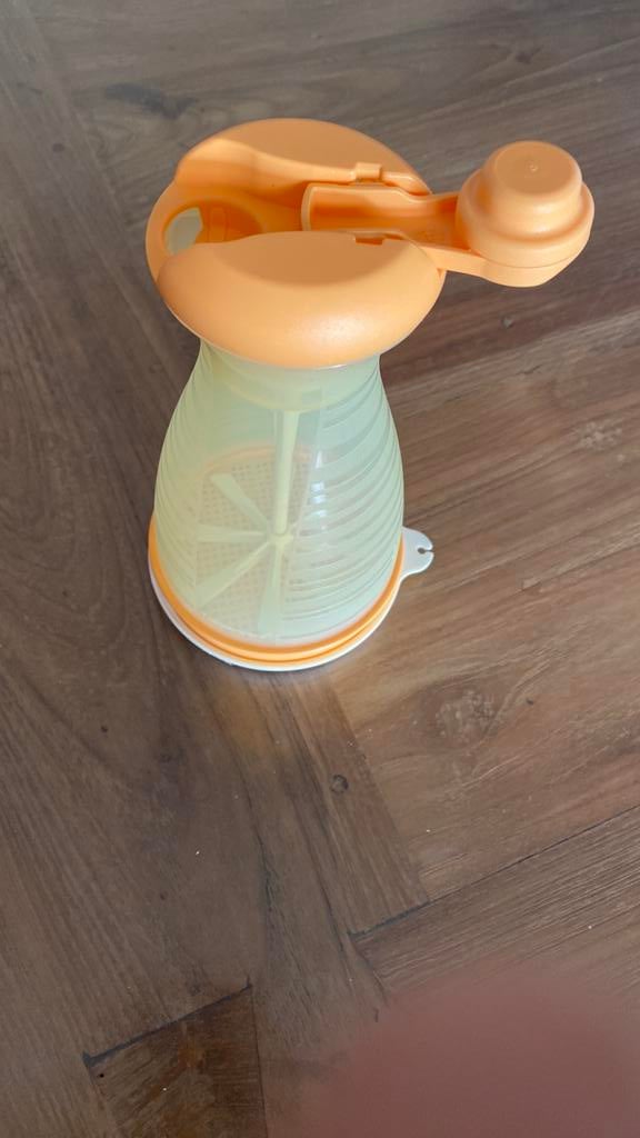 Tupperware bloemsuiker strooier, Enlèvement, Utilisé