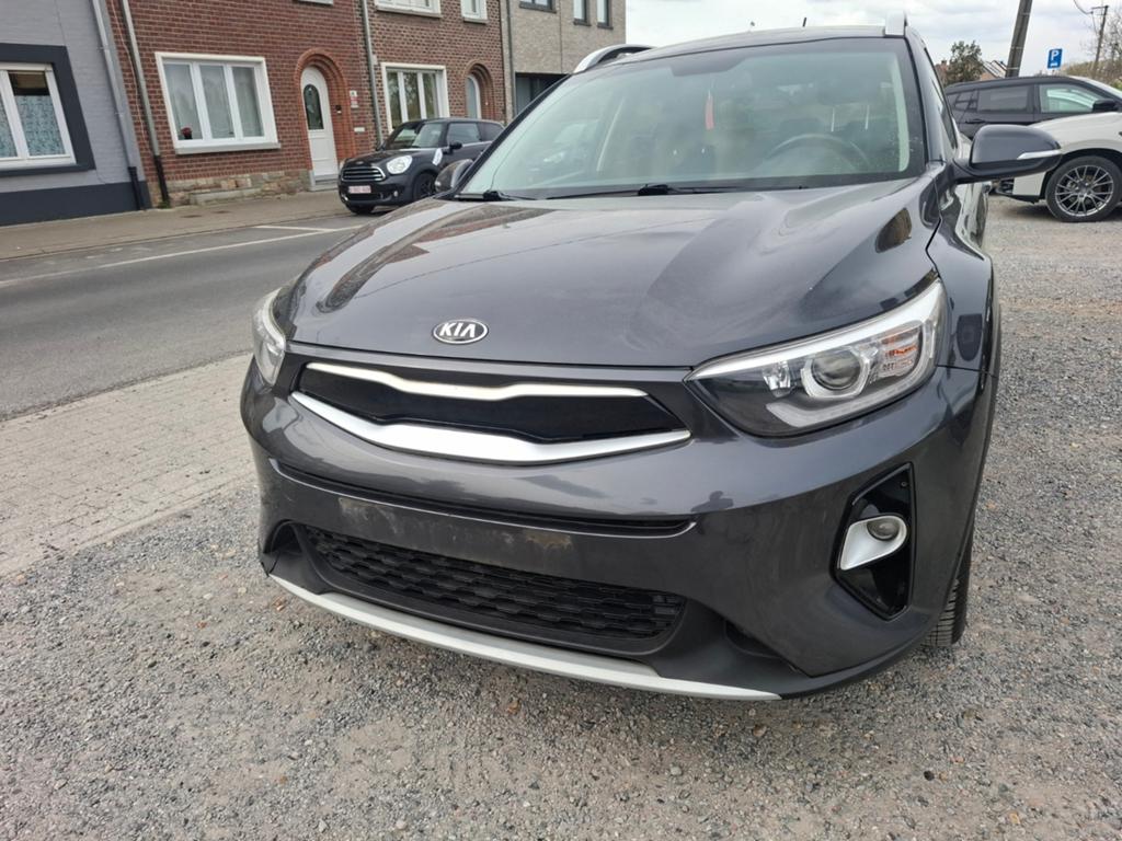 KIA STONIC 1.4 ESSENCE  TRÈS PROPRE CARNET D'ENTRETIEN COMPL, Autos, Argent ou Gris, Achat, Euro 6, Entreprise