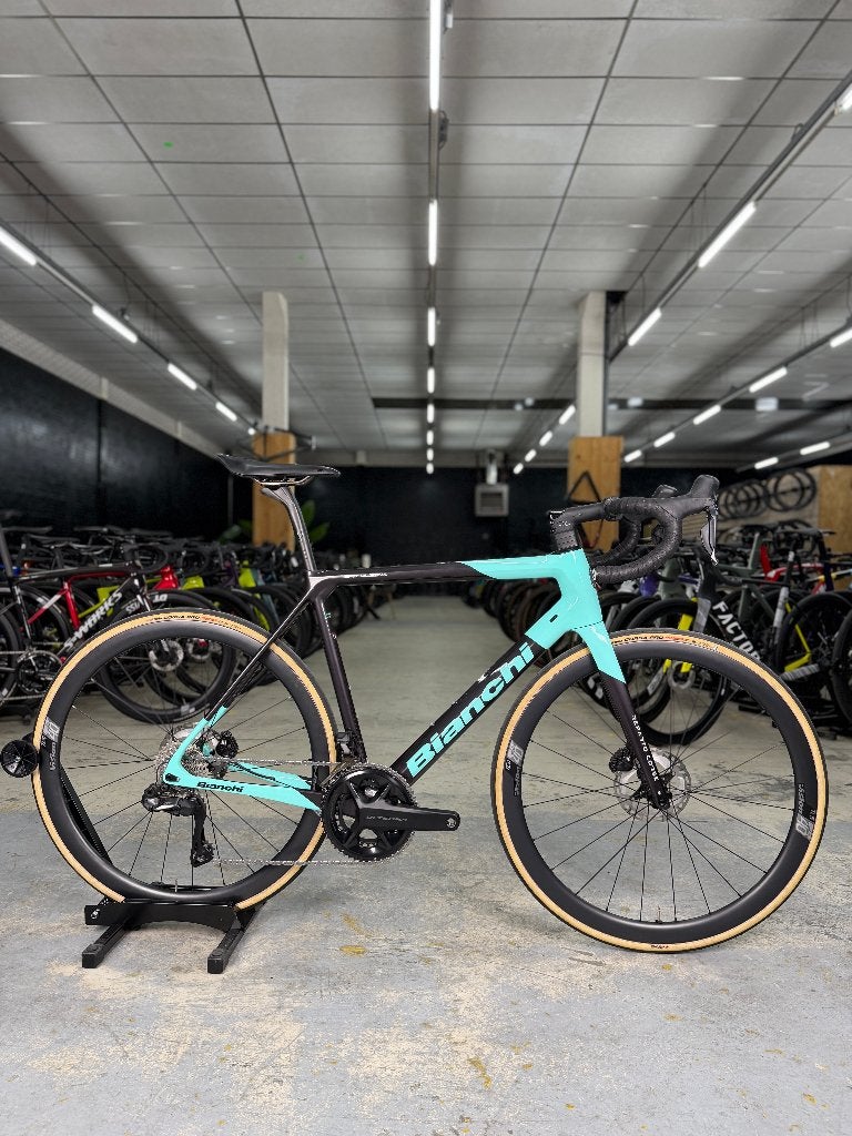 Bianchi Specialissima Pro Di2 Carbon Racefiets, Ophalen of Verzenden, Zo goed als nieuw