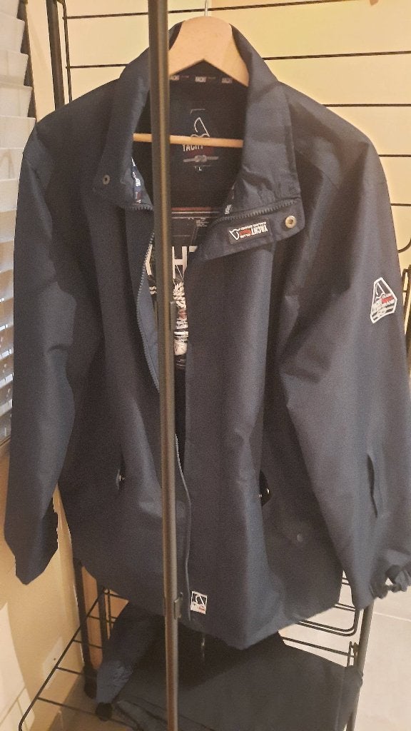 Coupe-vent bleu Yacht Club, Vêtements | Hommes, Vestes | Été, Neuf, Taille 52/54 (L), Enlèvement, Yacht Club Sailing