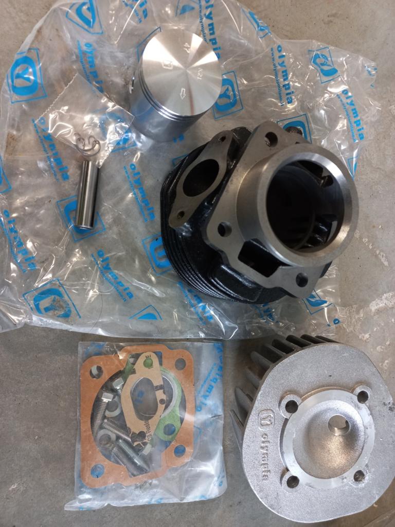 Vespa 70cc cilinder nieuw, Fietsen en Brommers, Brommers | Vespa, Ophalen