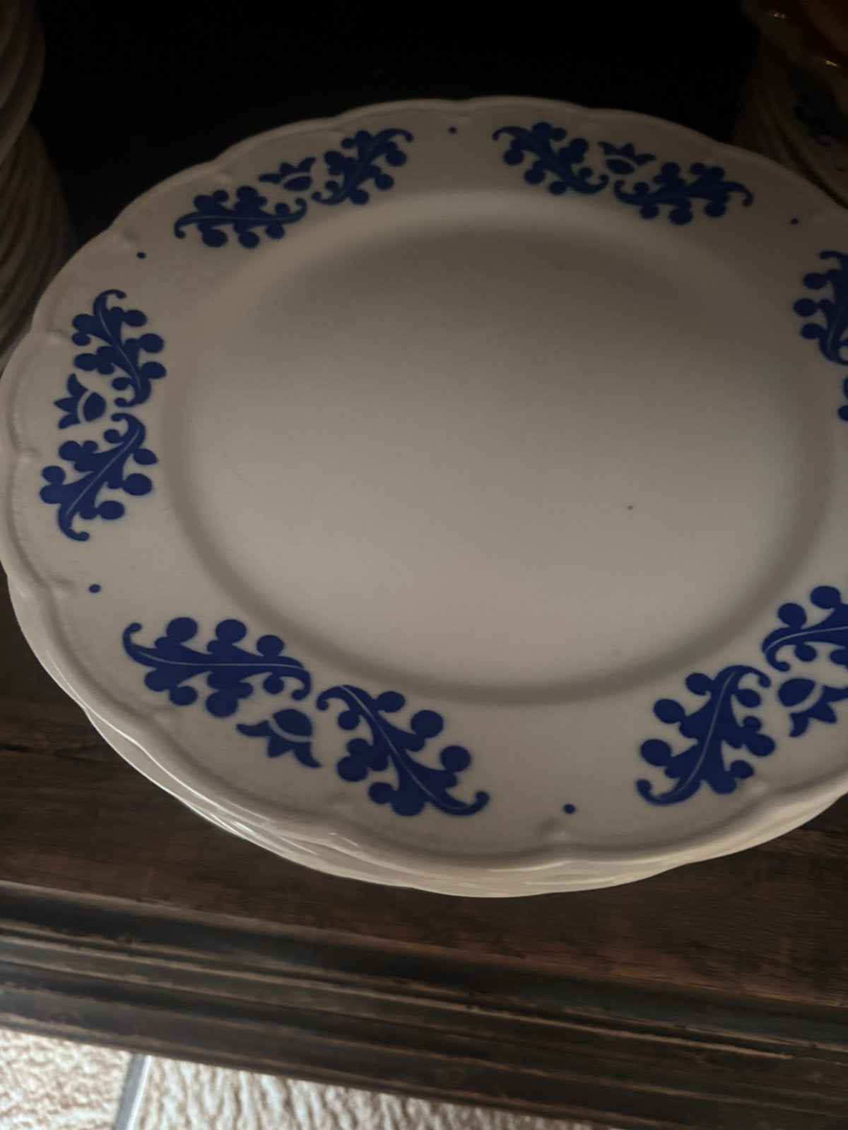 30 assiettes bleues, Enlèvement