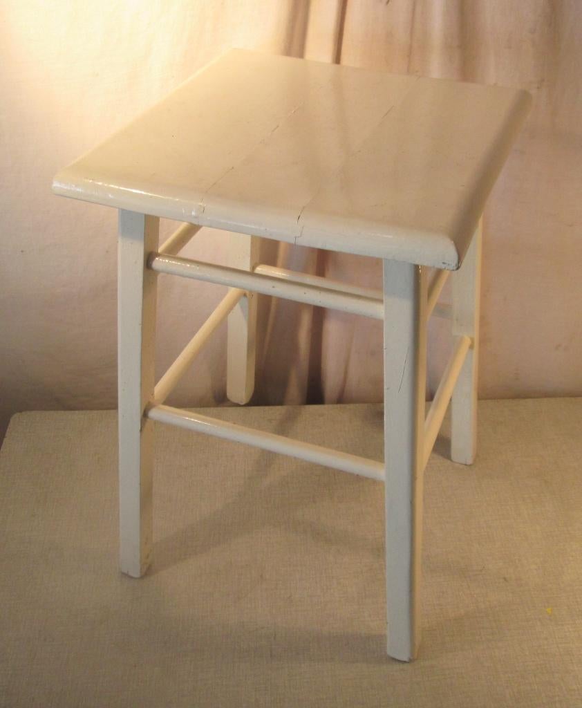 Mooi Oud Houten Bijzettafeltje - 31x31x48, Ophalen of Verzenden