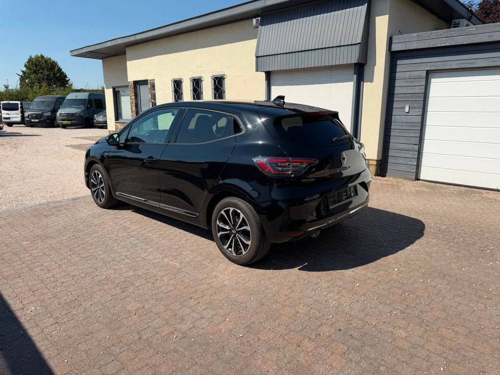 RENAULT CLIO * 1.0TCE * TECHNO * AUT * LANE * 360 CAMERA, Dealer onderhouden, 67 kW, Leder en Stof, Zwart