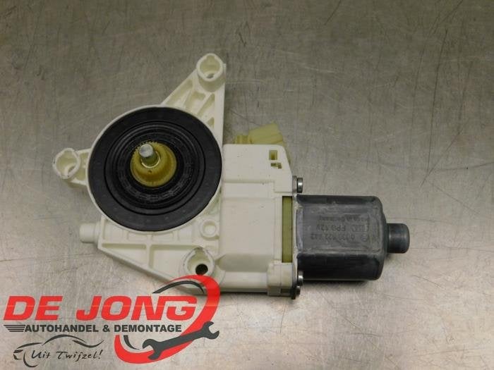 Moteur de vitre portière d'un Mercedes C-Klasse, 3 mois de garantie, Utilisé, -, -