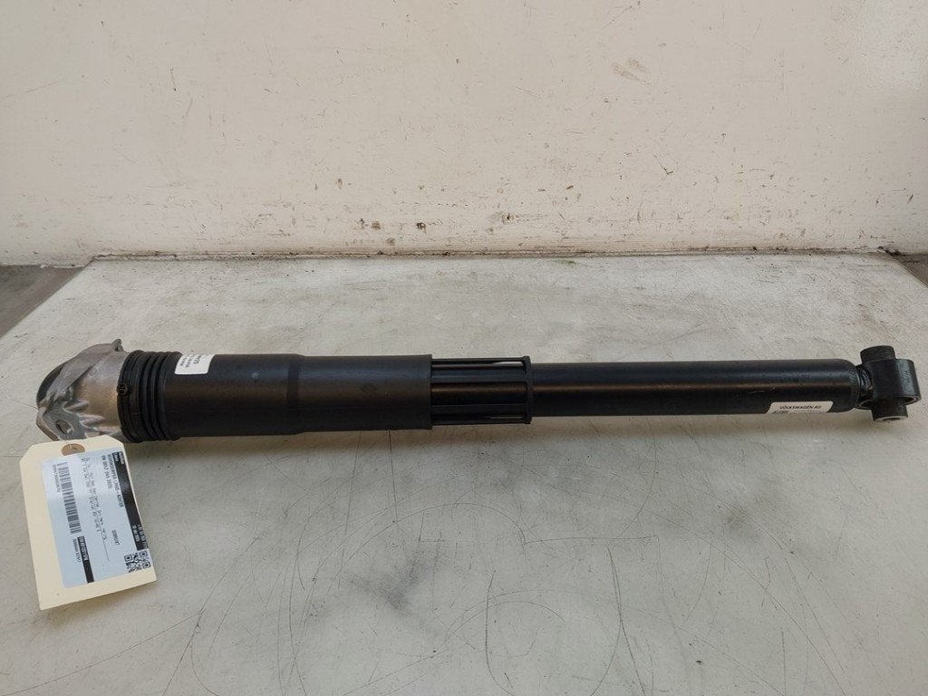 SCHOKBREKER LINKS ACHTER Volkswagen Golf VIII Variant (GC5), Gebruikt, Volkswagen, Volkswagen AG, Kundenbetreuung@volkswagen.de