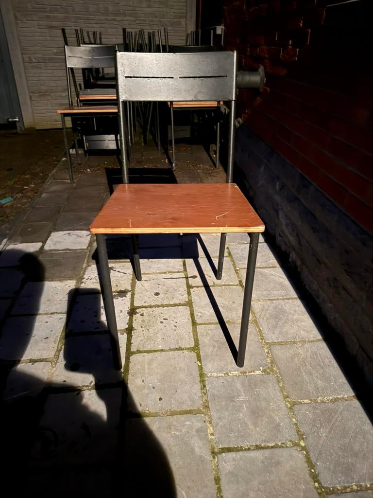Chaises, Maison & Meubles, Chaises, Enlèvement, Chaise en metal avec assise en bois, Autres matériaux, Cinq, Six Chaises ou plus
