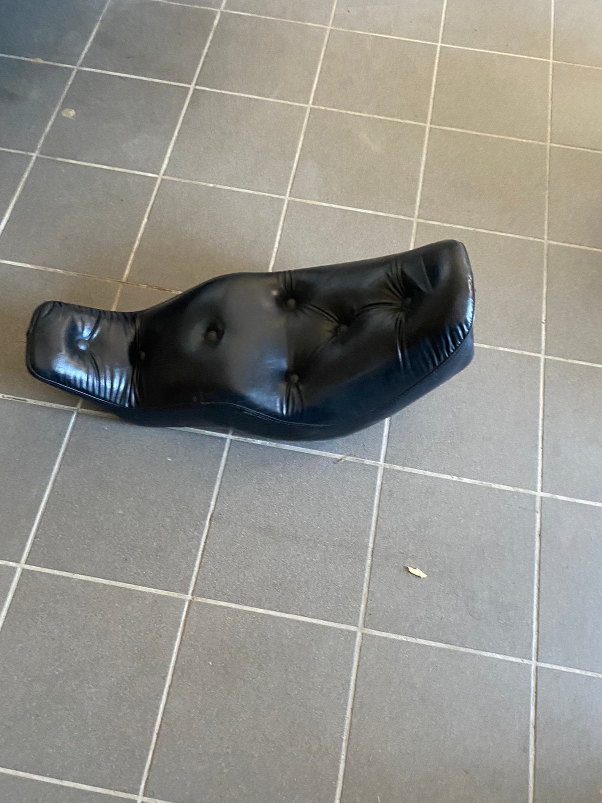 Vulcan zadel met toebehoren, Ophalen