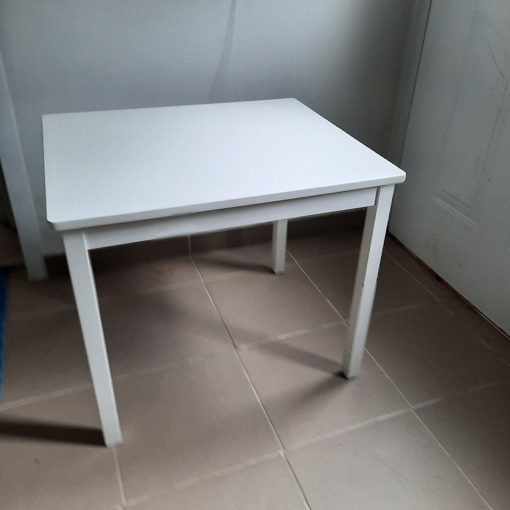 Kindertafeltje ikea, Enlèvement, Utilisé, Table(s)