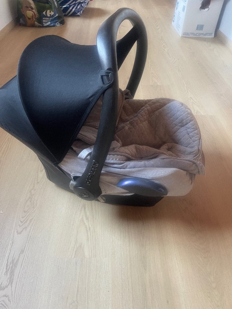 Maxi Cosi met slaapzakje first, Ophalen, Gebruikt