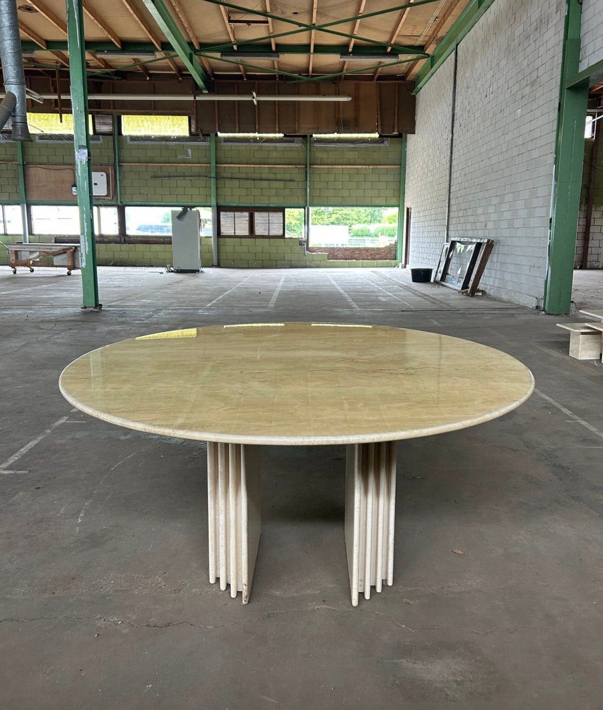 Poltrona Frau vintage marmeren/travertin eettafel, Ophalen, Zo goed als nieuw
