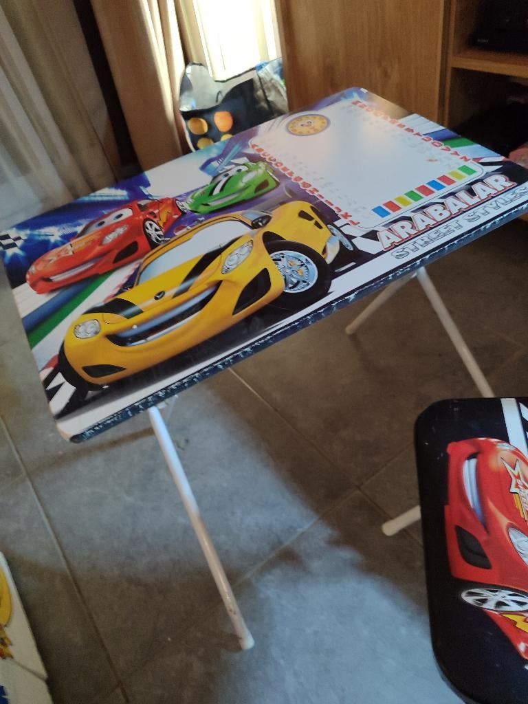 bureau pour enfants avec chaise, Enfants & Bébés, Chambre d'enfant | Tables & Chaises, Utilisé, Table(s) et Chaise(s), Enlèvement ou Envoi