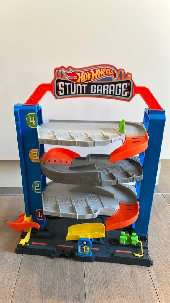Hot Wheels City Stunt Garage met lift - zo goed als ieuw, Ophalen, Racebaan, Zo goed als nieuw, Hot Wheels