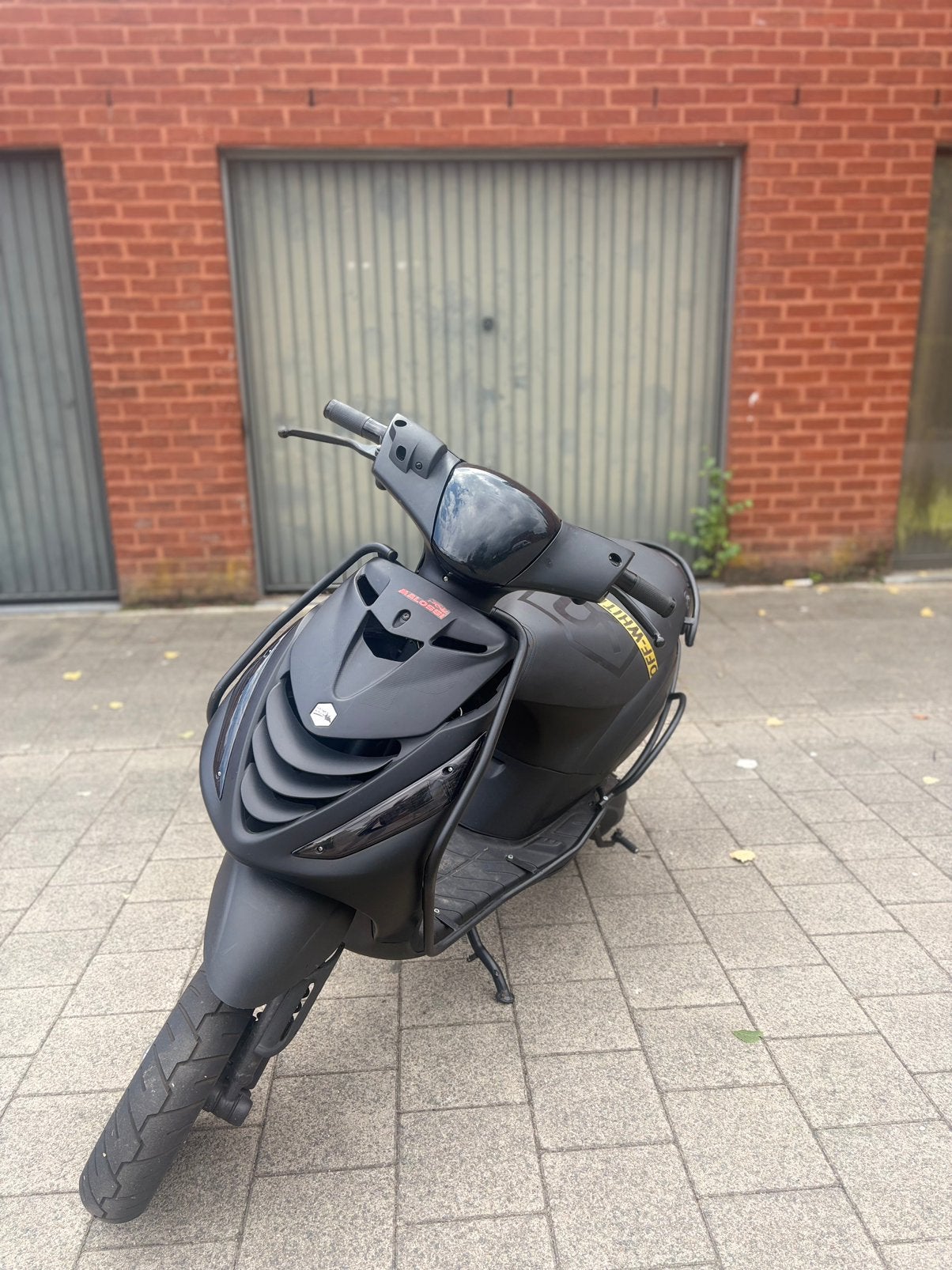 Zip 125cc, Fietsen en Brommers, Ophalen, Tweetakt, Gebruikt, Zip