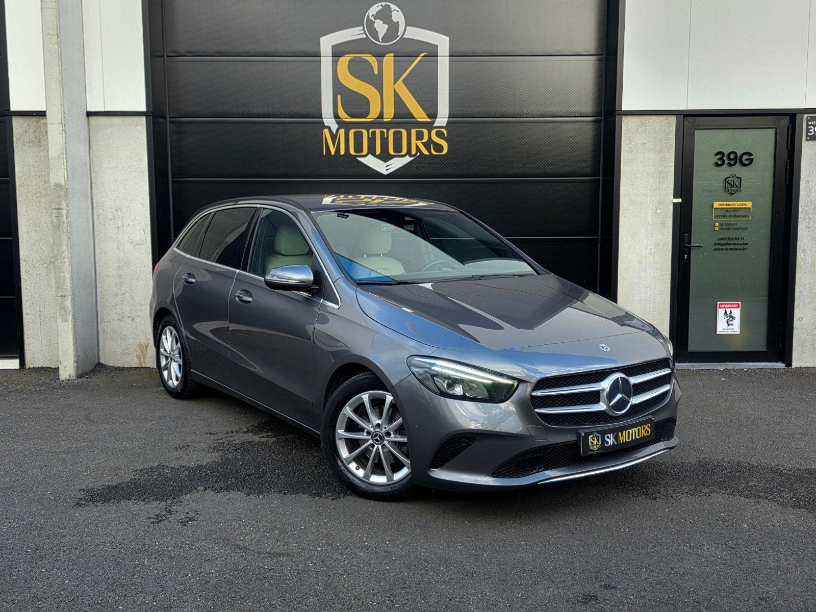 B180 Euro 6d Cuir NEW MODEL Camera Carplay Ambience Garanti, Autos, Mercedes-Benz, Entreprise, Achat, Classe B, ABS, Caméra de recul