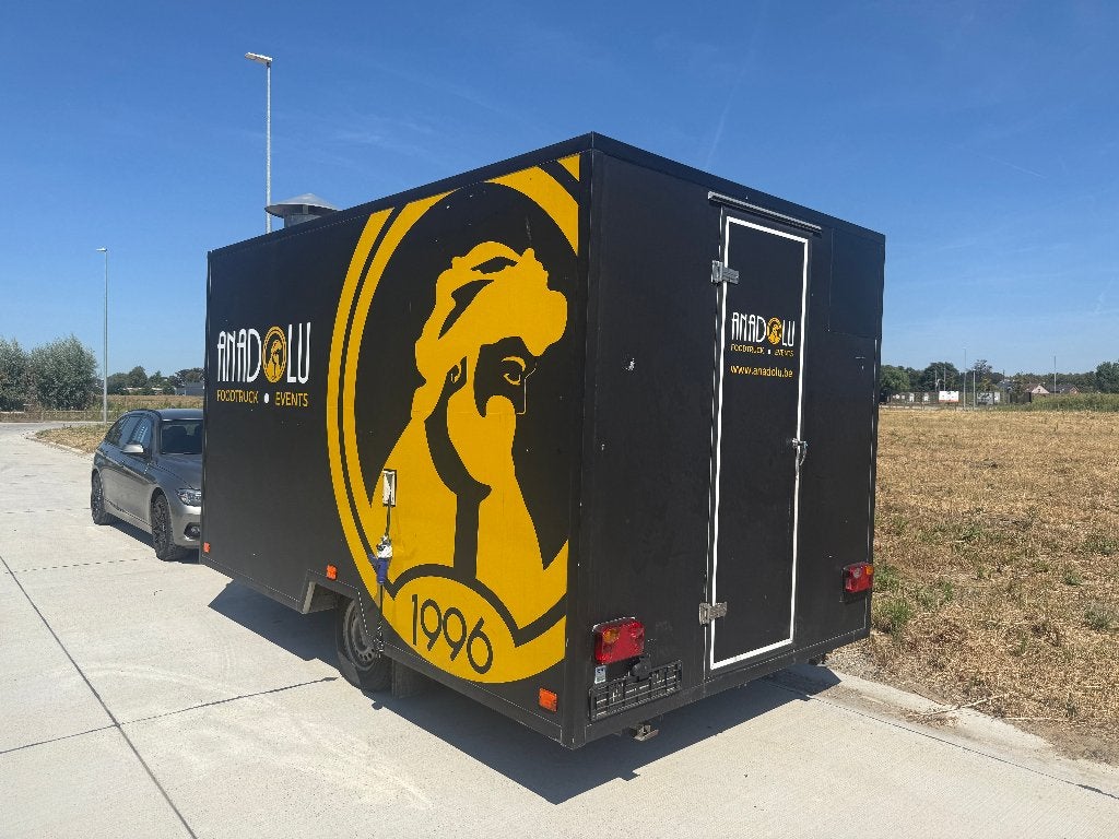 Professionele Foodtruck/Verkoopwagen/Afzuiging/Koeling/Gas, Articles professionnels, Stock & Retail | Voitures, Enlèvement