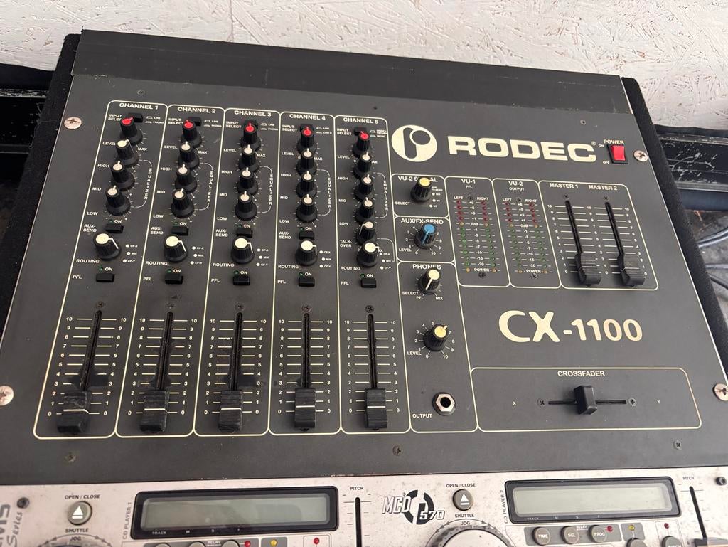 Analoog mengpaneel Rodec CX1100, Ophalen, Zo goed als nieuw