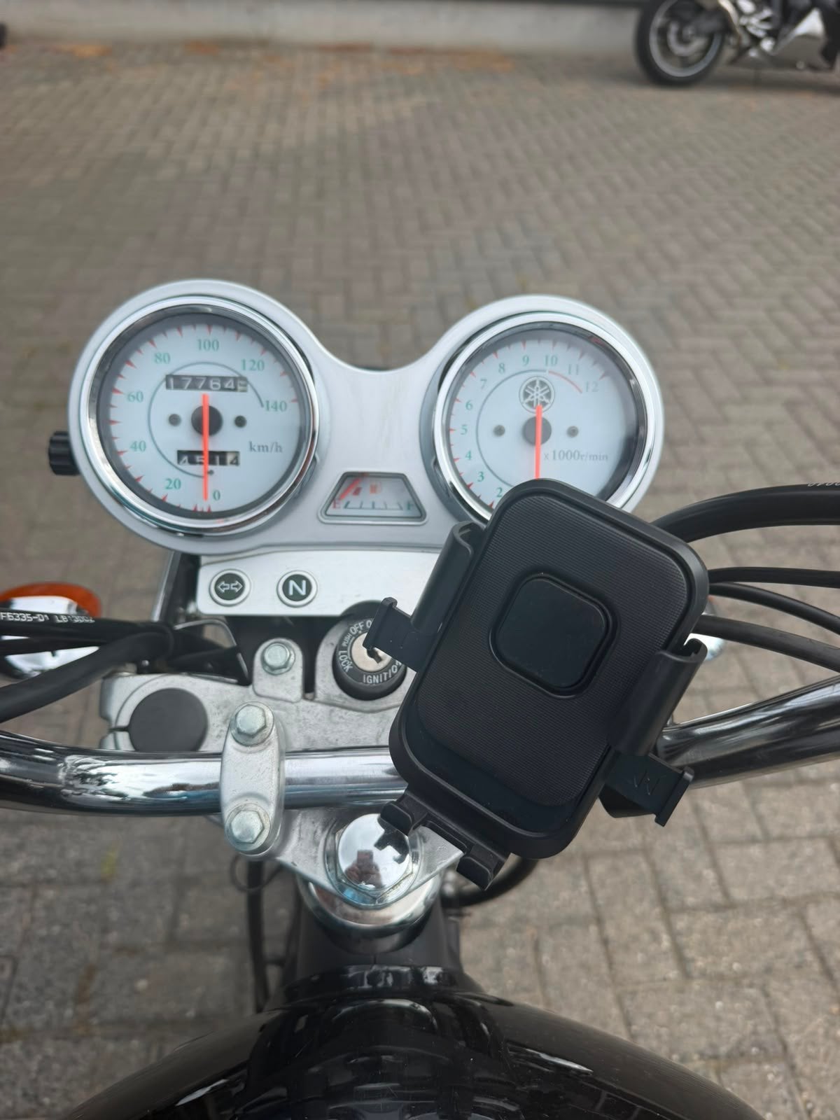 Yamaha YBR 125 CC, Occasion, 2 cylindres, Particulier, Manuelle