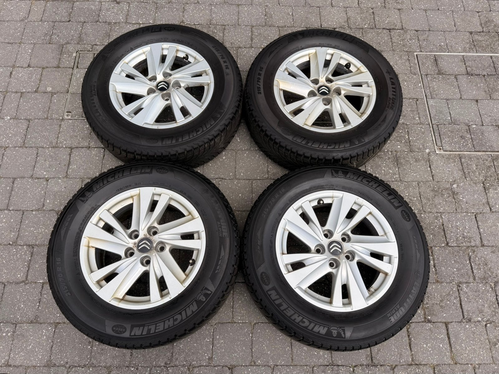 Originele Citroen C4 Aircross Velgen + Michelin Banden, Auto-onderdelen, Banden en Velgen, Ophalen, 215 mm, 16 inch, Banden en Velgen