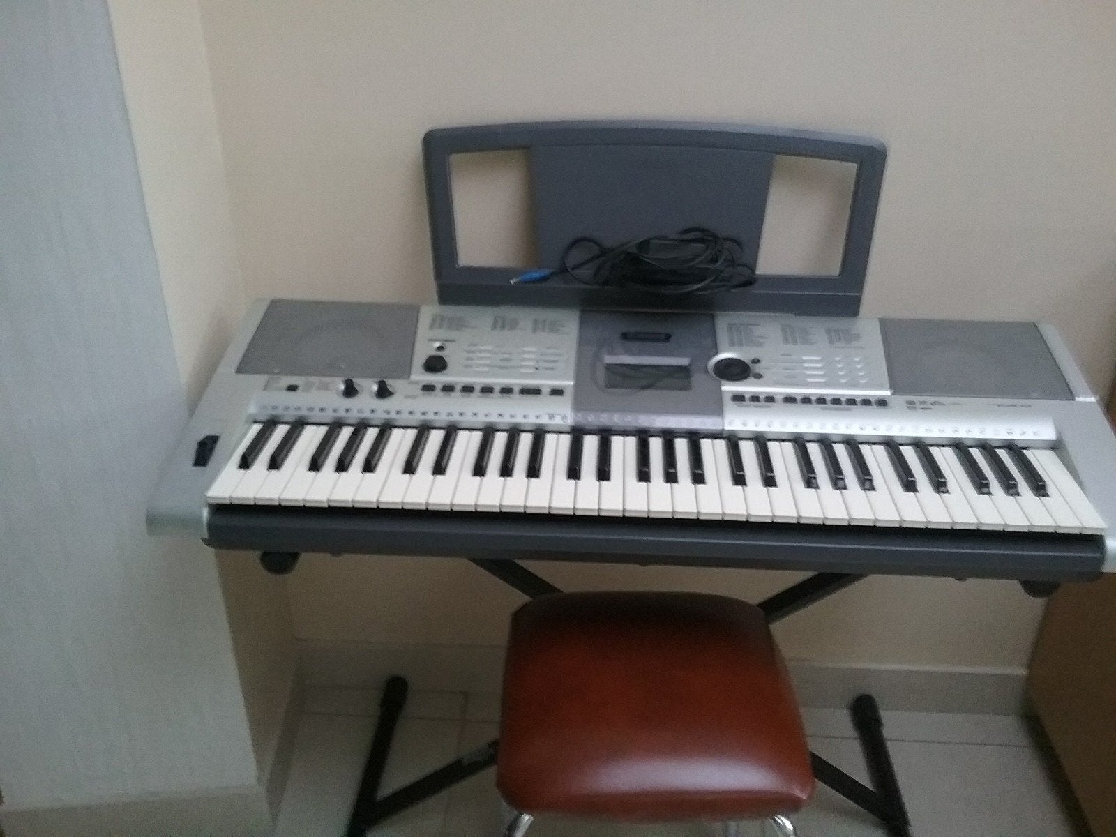 Clavier Yamaha PSR E403., Musique & Instruments, 61 touches, Yamaha, Enlèvement, Utilisé