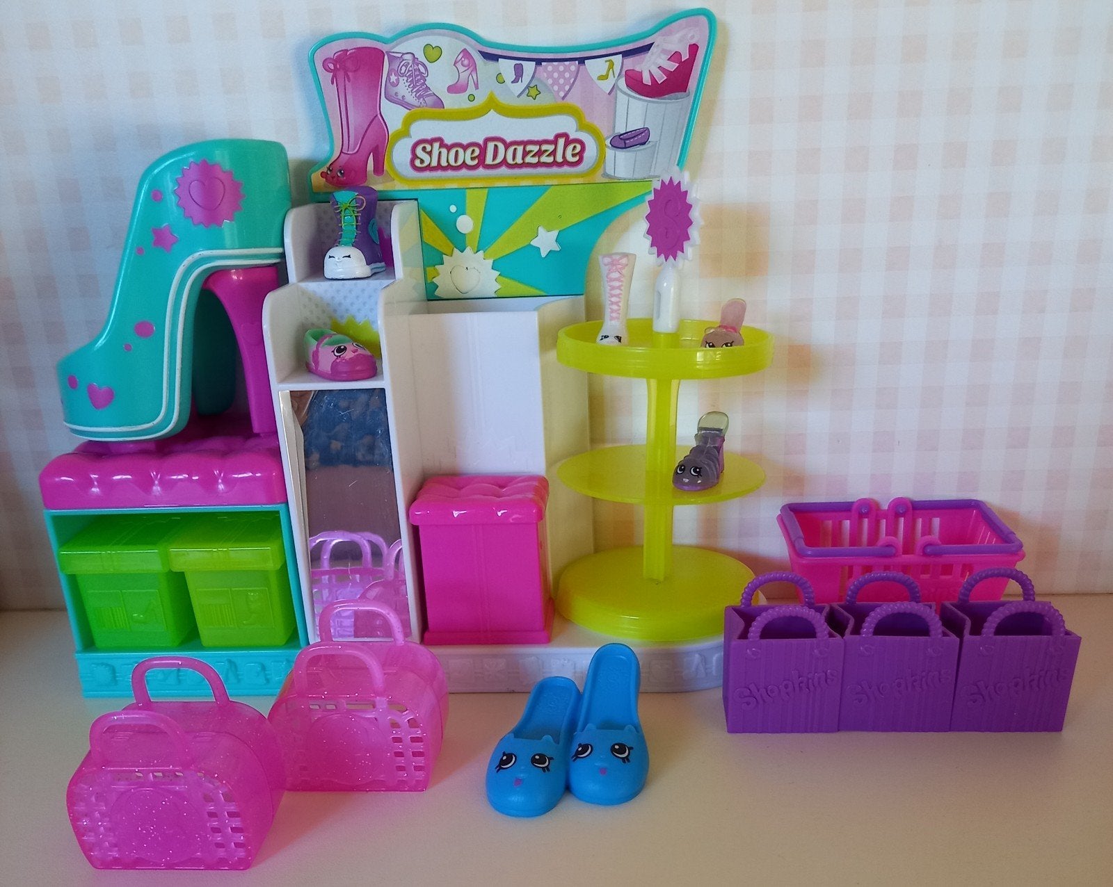 Shopkins Shoe Dazzle met extra shopkins en mandjes, Ophalen of Verzenden, Zo goed als nieuw, Ontdekken