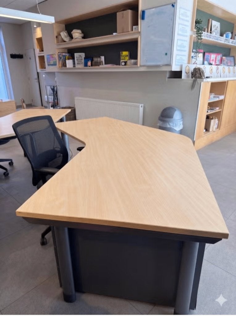 2 Grote bureau's, Receptie of Entree, Ophalen, Gebruikt, Bureau