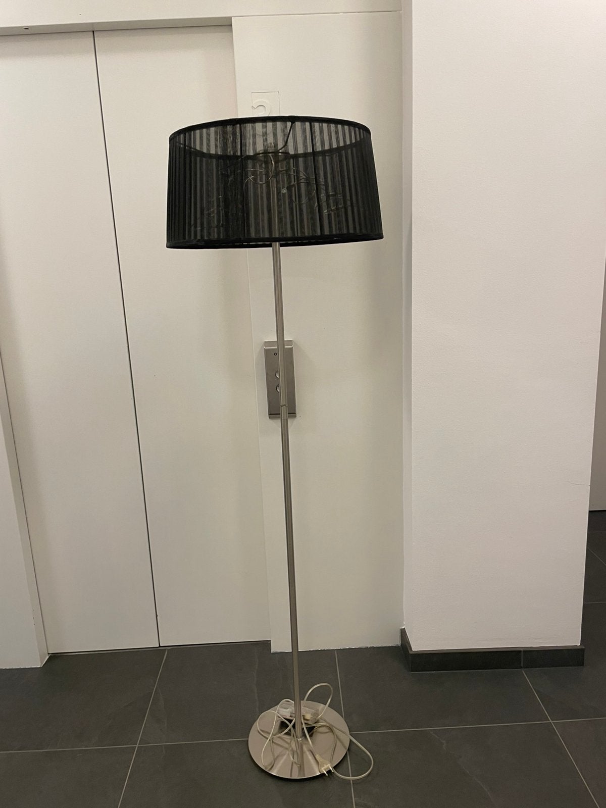 Staande lamp, Ophalen, Zo goed als nieuw