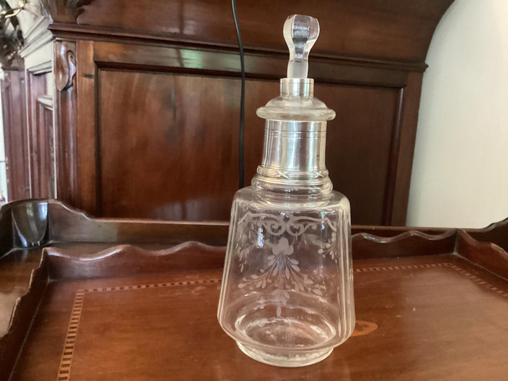Parfumfles kristal en massief zilver, Antiek en Kunst, Ophalen