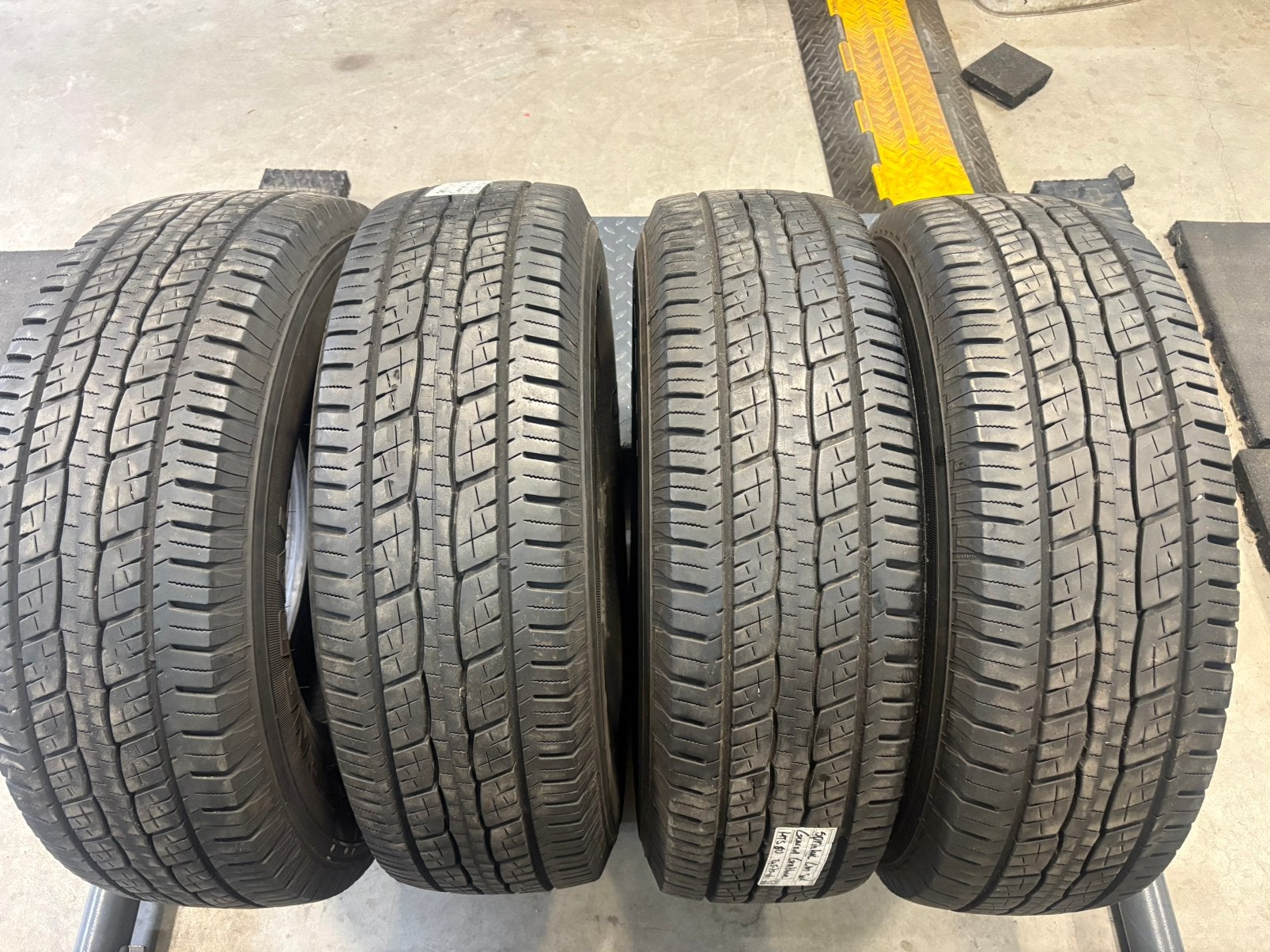 4x banden AT General Grabber 245/75/16 LANDROVER/SPRINTER, Auto-onderdelen, Banden en Velgen, Ophalen, 16 inch, All Season, Band(en)