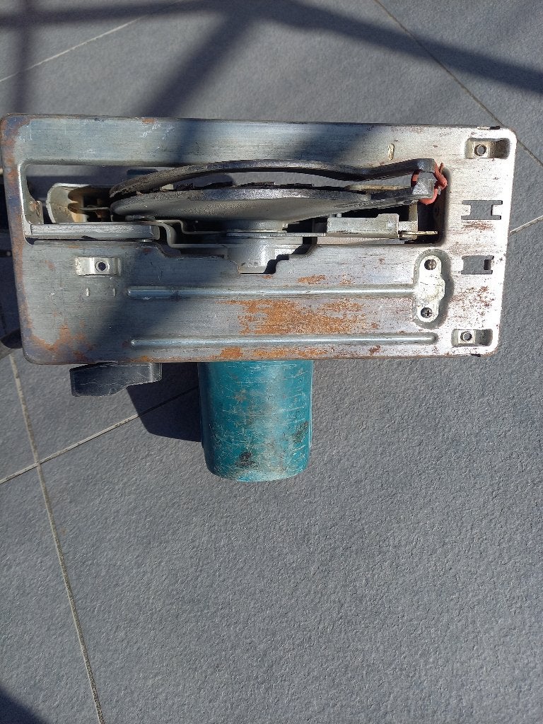 2 cirkel zagen makita, 1200 watts ou plus, 70 mm ou plus, Enlèvement, Utilisé