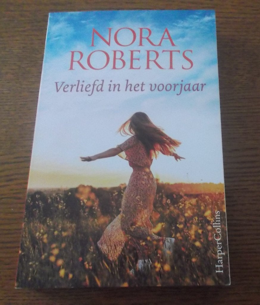 Verliefd in het voorjaar (2 romans in 1 bundel /Nora Roberts, Livres, Romans, Comme neuf, Enlèvement