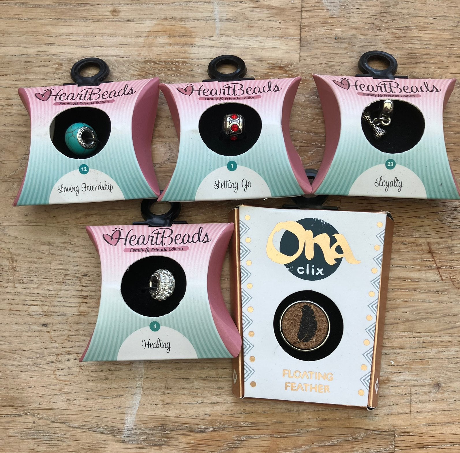 Bedels, Handtassen en Accessoires, Overige merken, Overige materialen, Nieuw, Ophalen of Verzenden