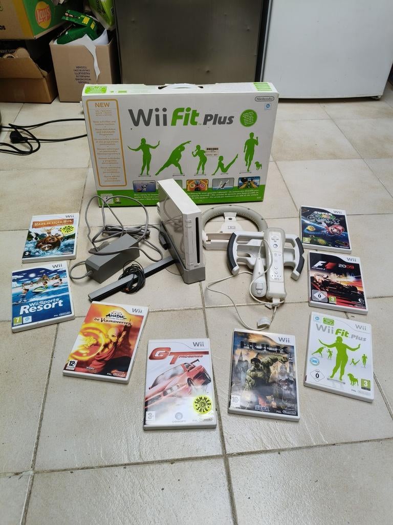 Nintendo Wii + wii fit plus 8 spelletjes, Games en Spelcomputers, Ophalen