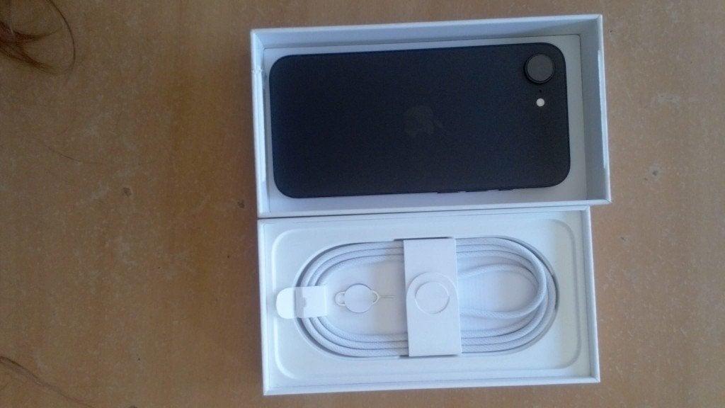 Iphone 16e tout neuf, Télécoms, Téléphonie mobile | Apple iPhone, Enlèvement, Neuf, IPhone 16e
