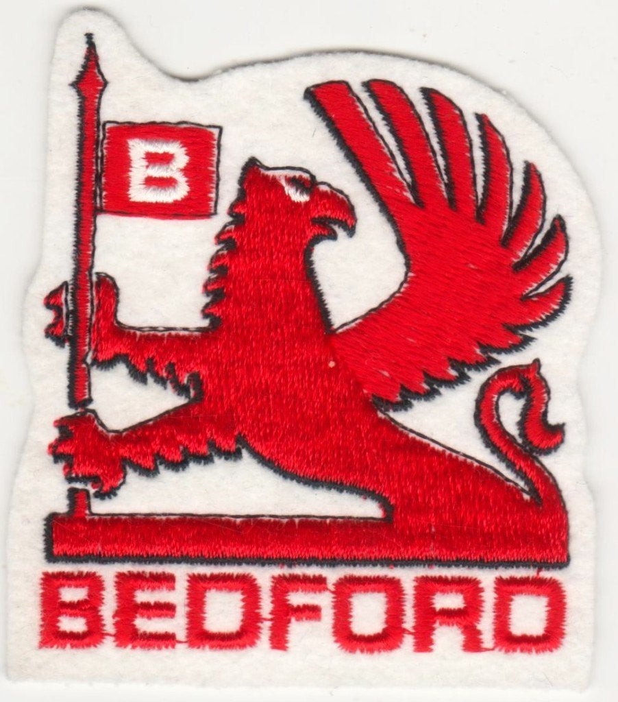 Badge reclame "BEDFORD " auto geweven in stof "Nominette ", Ophalen of Verzenden, Zo goed als nieuw, Reclamebord