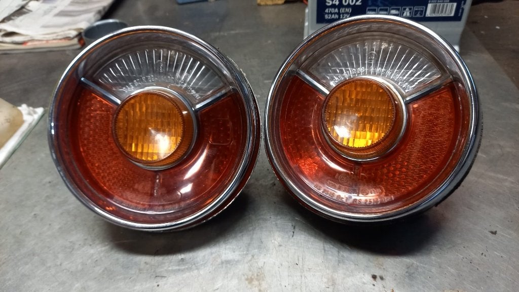 Feux arrière d'origine BMW 1602/2002 gauche + droite, Enlèvement, Utilisé, BMW