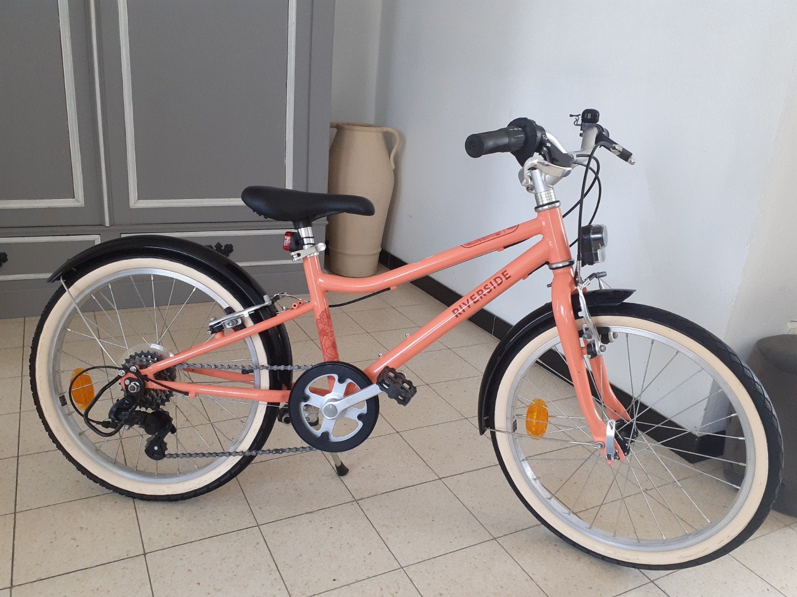 vélo neuf D'exposition, Fietsen en Brommers, Ophalen, Nieuw, 20 inch of meer
