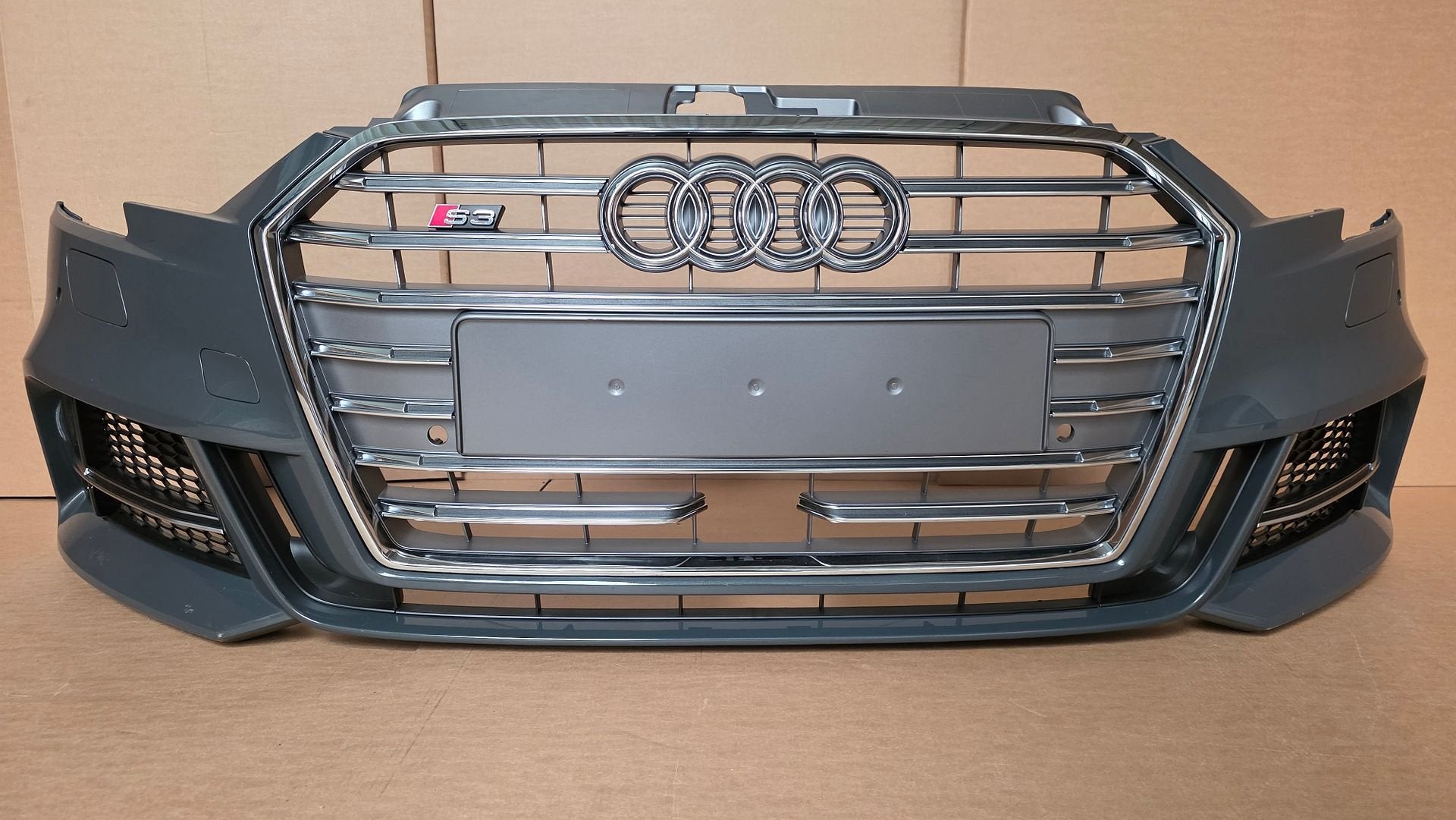 Voorbumper Audi A3 8V Facelift S3 8V0 PDC KLS bj.2017-2021 O, -, Origine de la pièce connue, Utilisé, -