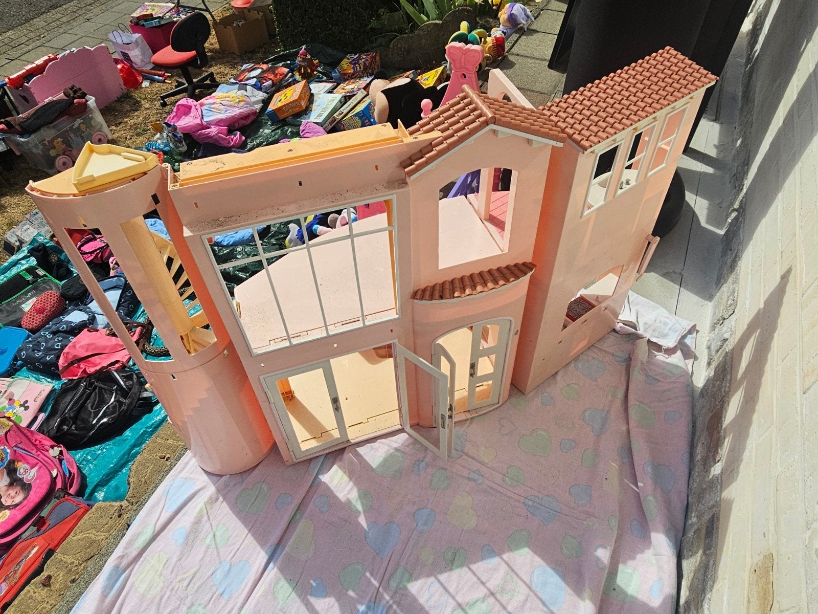 maison poupée + voiture