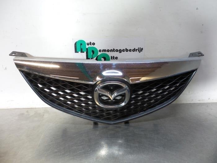 Calandre d'un Mazda 6 (6 02-), -, Mazda, Utilisé, -