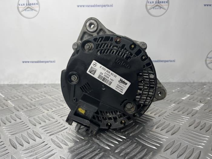 Dynamo d'un Mercedes Sprinter, -, 3 mois de garantie, Utilisé, -