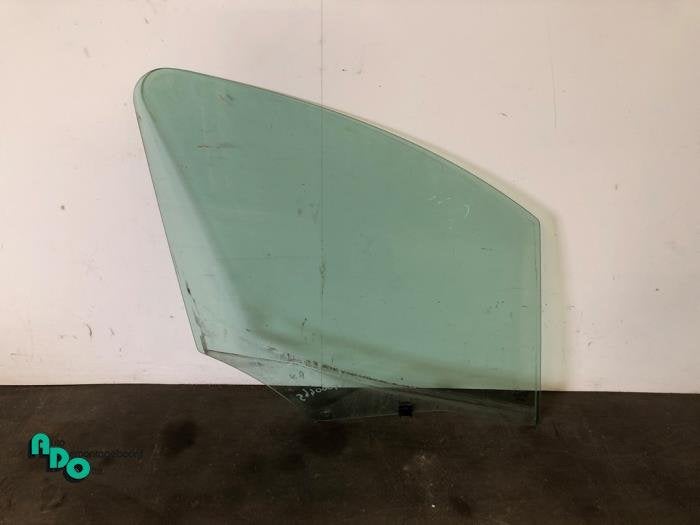 Vitre portière 2portes droite d'un Peugeot Partner (Partner, -, 3 mois de garantie, Utilisé, -